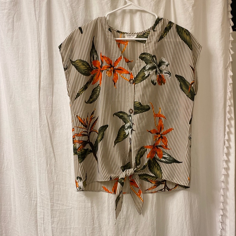 Floral button up